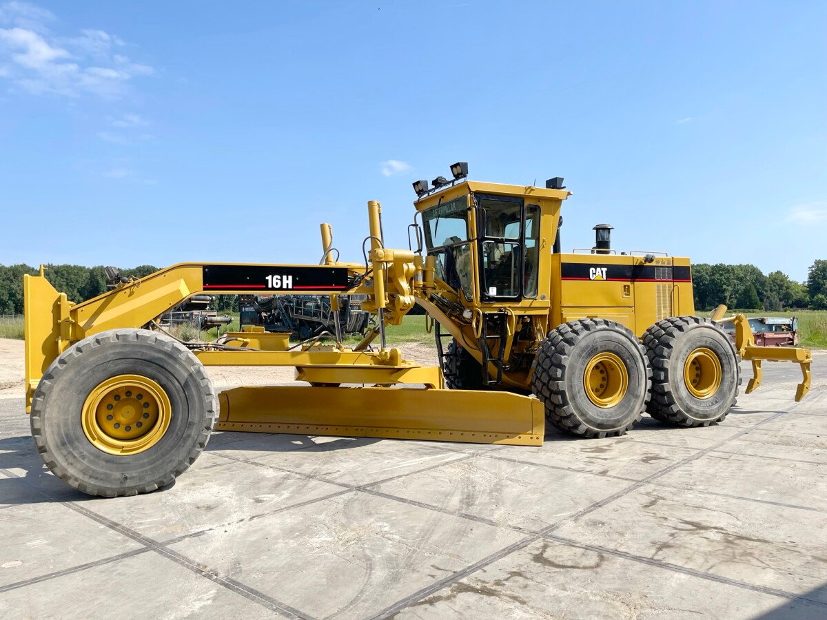 Caterpillar 16H Motor Grader - Unit 1