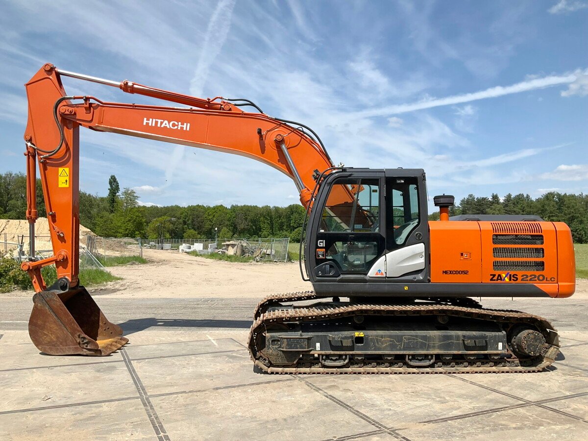 2021 Hitachi ZX220LC-GI Excavator - used excavator for sale