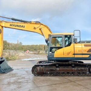 Hyundai HX220L excavator
