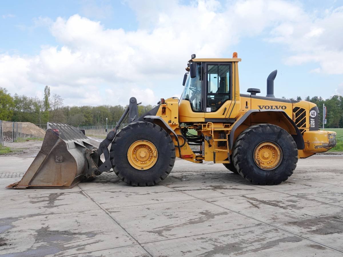 Volvo L120F