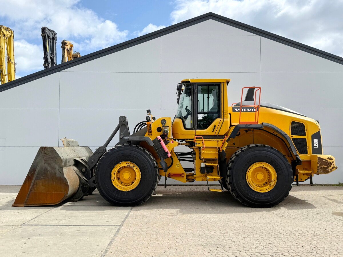 Volvo L150H 2021 used wheel loader Germany