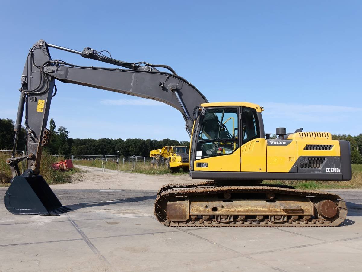 Volvo EC220DL