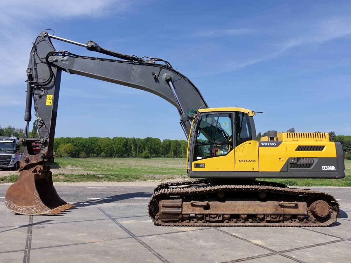 Volvo EC300DL