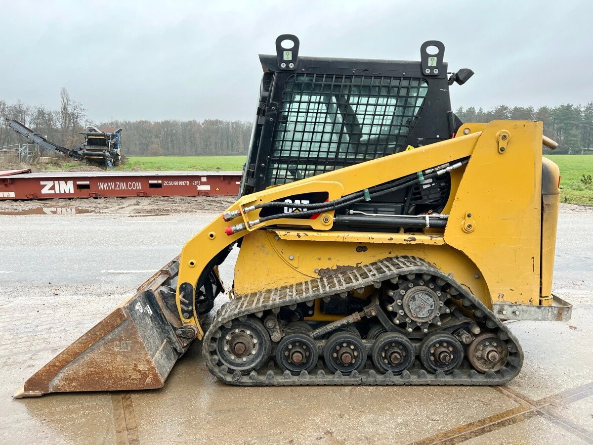 2014 Caterpillar 247B3 Compact Track Loader - used heavy machinery for sale