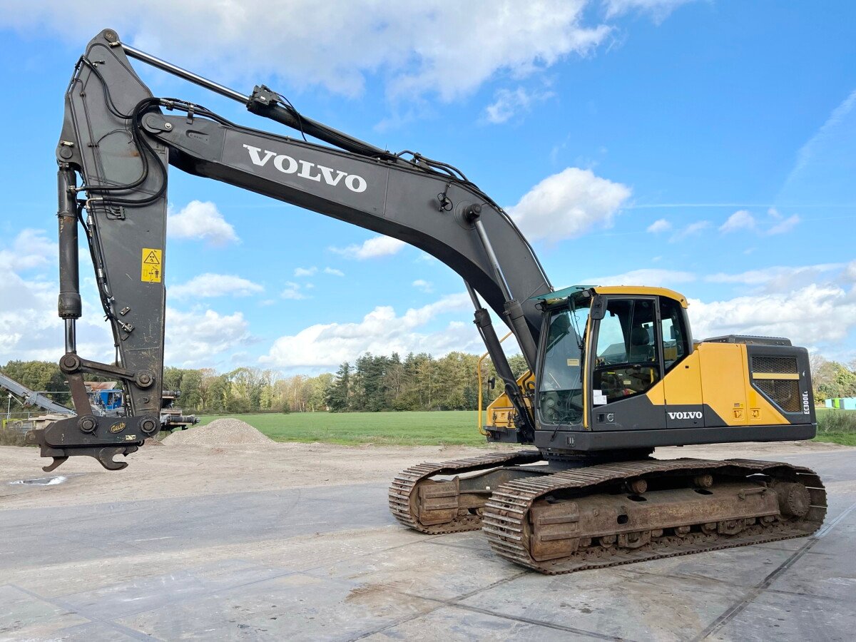 Volvo EC300EL - Image 2