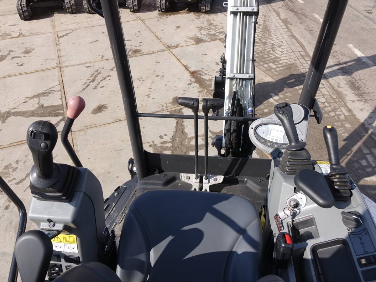 Bobcat E26 - Image 2