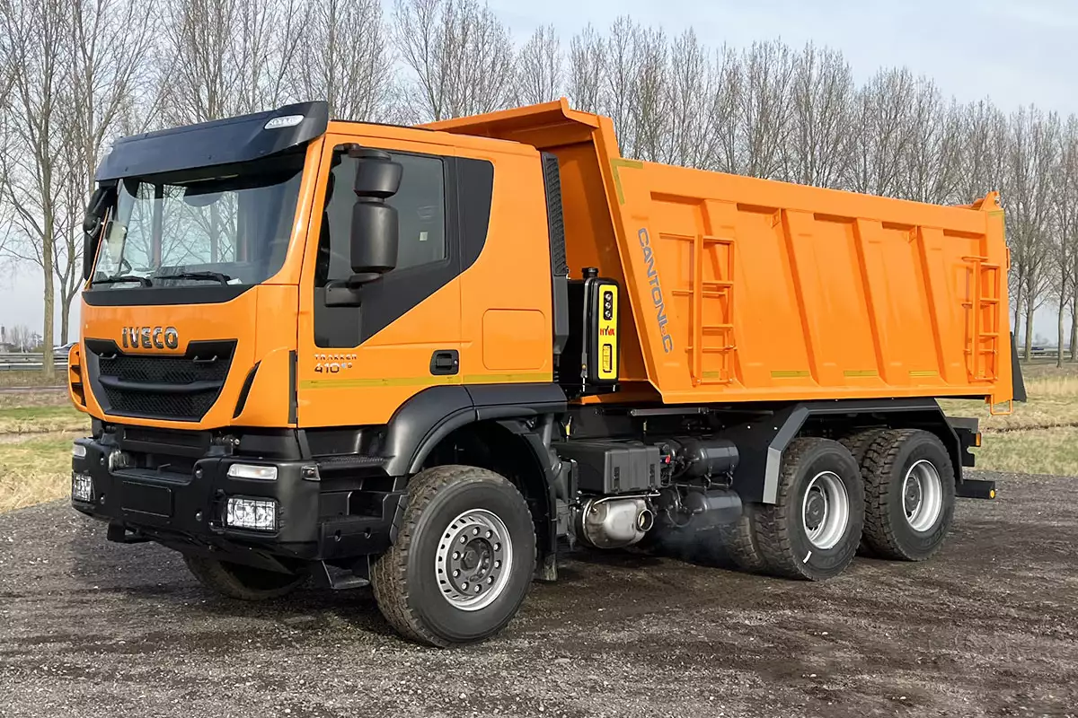 Iveco Trakker AT380T41H 6x4 Tipper Truck